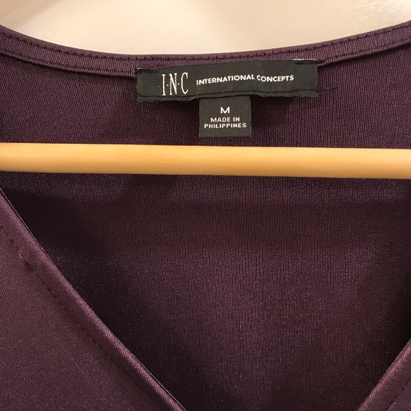 Women’s silky, V-neck blouse - Picture 3 of 4